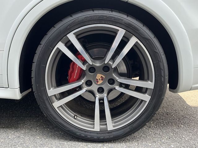 PORSCHE CAYENNE 2013 Image 31