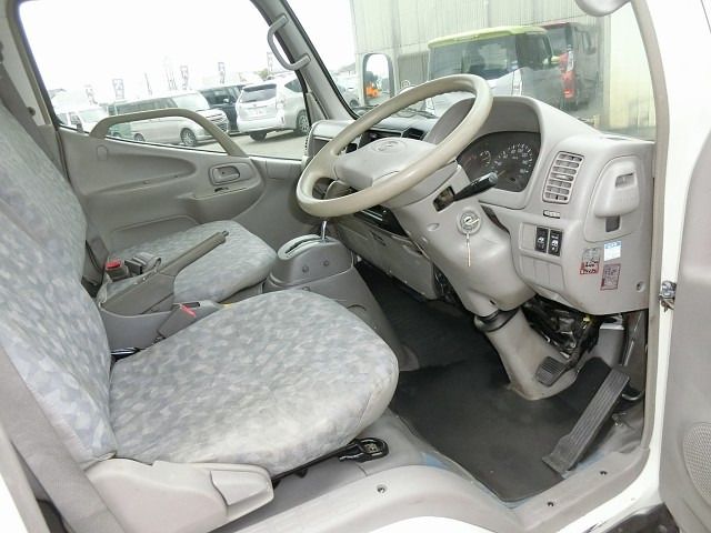 TOYOTA TOYOACE 2005 Image 31