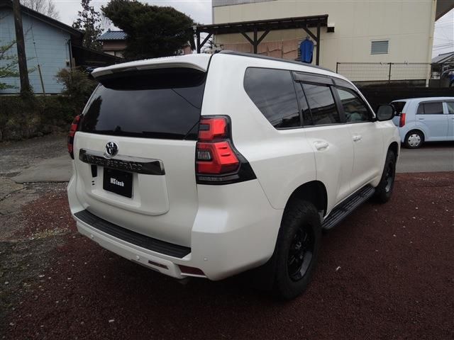 TOYOTA LANDCRUISER PRADO 2021 Image 31