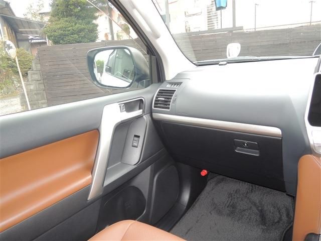 TOYOTA LANDCRUISER PRADO 2021 Image 31