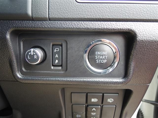 TOYOTA LANDCRUISER PRADO 2021 Image 31