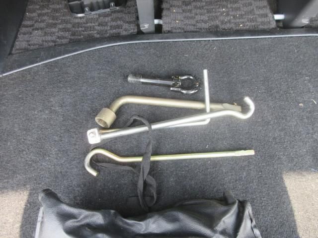 TOYOTA VOXY 2011 Image 31