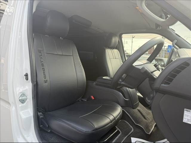 TOYOTA REGIUSACE VAN 1.25T 2019 Image 31