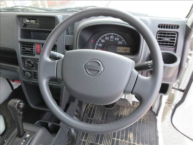 NISSAN NT100 CLIPPER 2023 Image 31