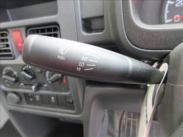 NISSAN NT100 CLIPPER 2023 Image 31