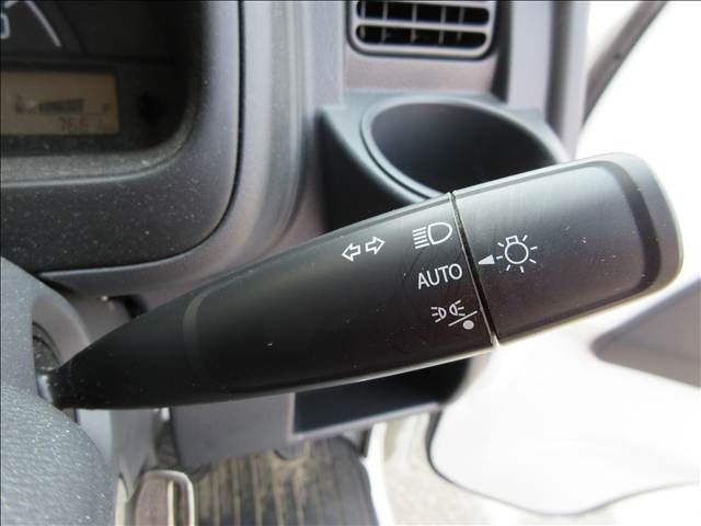 NISSAN NT100 CLIPPER 2023 Image 31