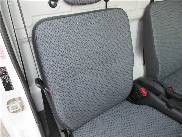 NISSAN NT100 CLIPPER 2023 Image 31