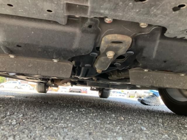 TOYOTA ESQUIRE HYBRID 2015 Image 31