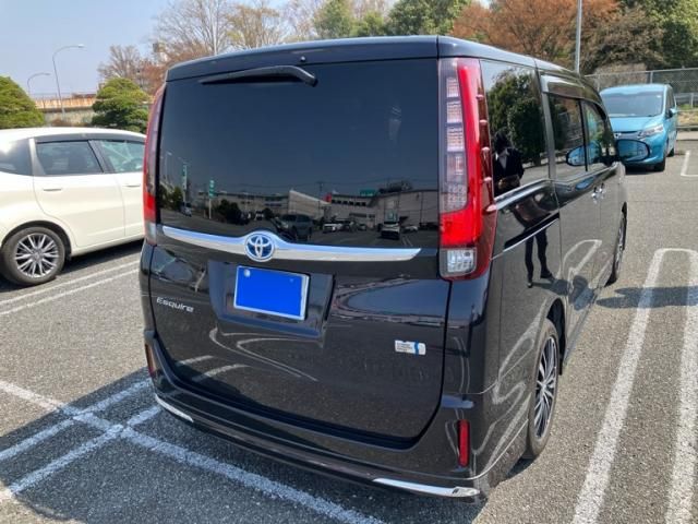 TOYOTA ESQUIRE HYBRID 2015 Image 31