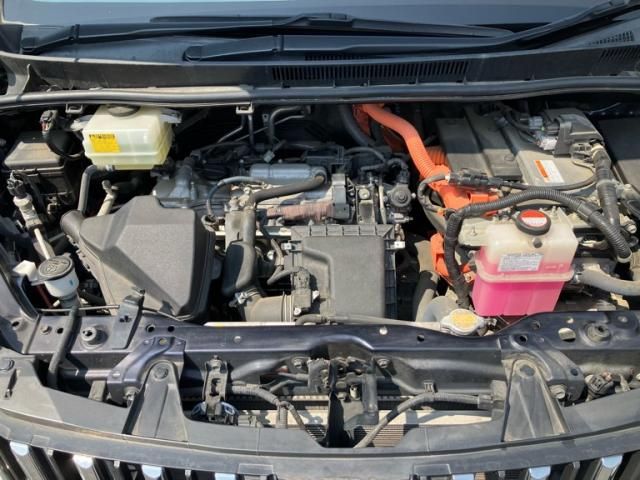 TOYOTA ESQUIRE HYBRID 2015 Image 31