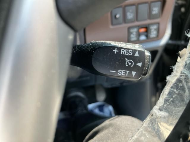 TOYOTA ESQUIRE HYBRID 2015 Image 31