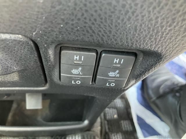 TOYOTA ESQUIRE HYBRID 2015 Image 31