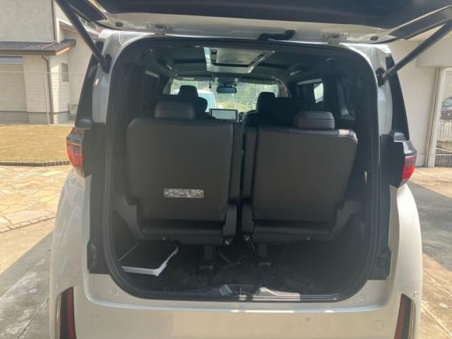 TOYOTA VELLFIRE  HYBRID 4WD 2024 Image 31