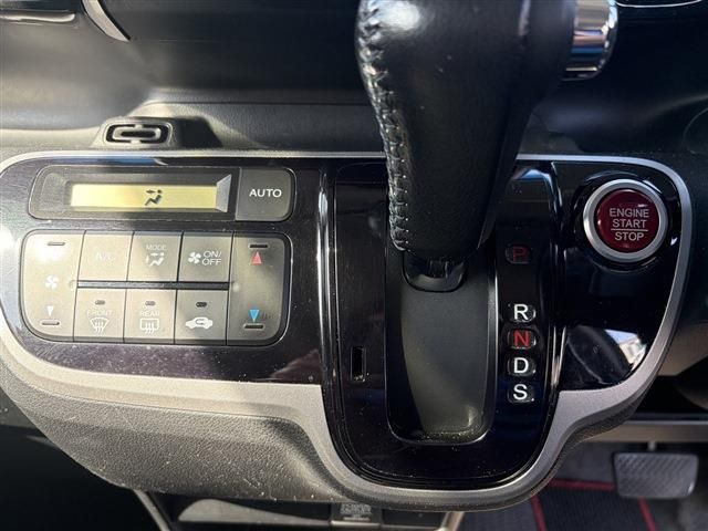 HONDA N BOX+ CUSTOM 2014 Image 31