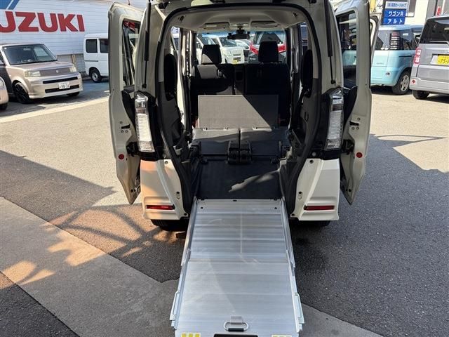 HONDA N BOX+ CUSTOM 2014 Image 31