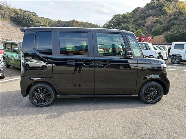 HONDA N BOX CUSTOM 2026 Image 31