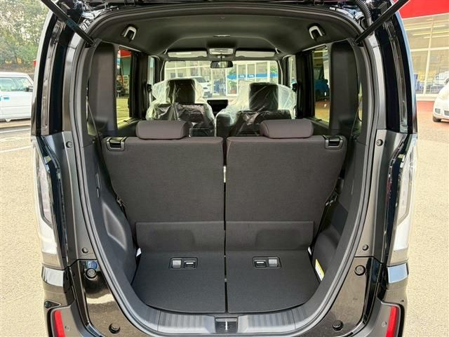 HONDA N BOX CUSTOM 2026 Image 31