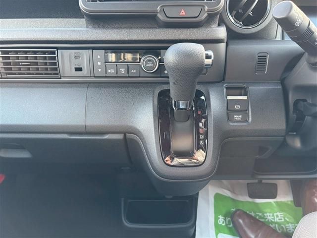 HONDA N BOX CUSTOM 2026 Image 31