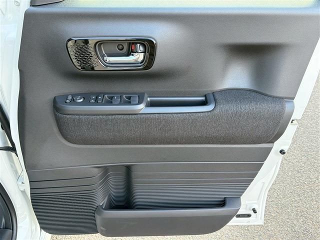 HONDA N BOX CUSTOM 2026 Image 31