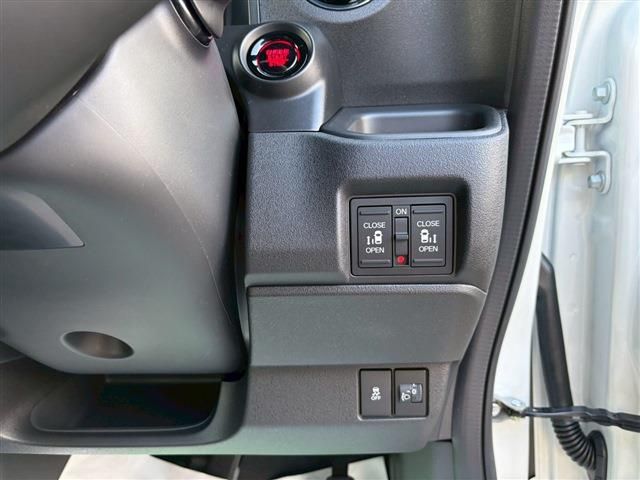 HONDA N BOX CUSTOM 2026 Image 31