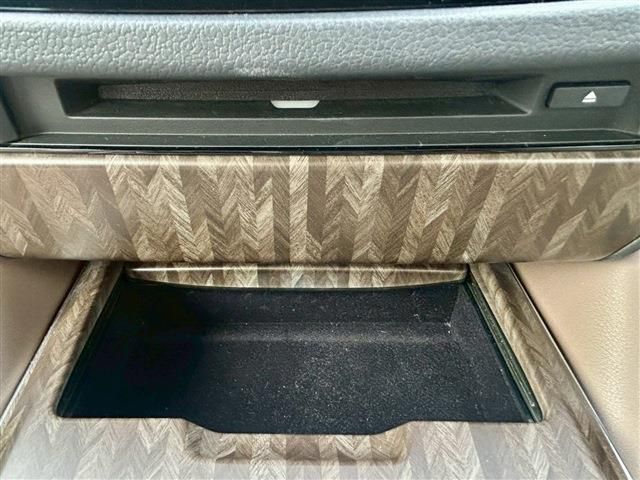 TOYOTA CROWN SEDAN HYBRID 2022 Image 31