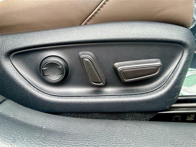 TOYOTA CROWN SEDAN HYBRID 2022 Image 31