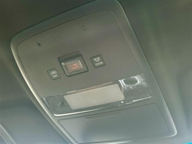 TOYOTA CROWN SEDAN HYBRID 2022 Image 31