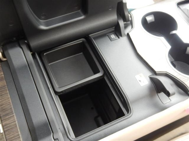 TOYOTA LANDCRUISER WAGON 2026 Image 31