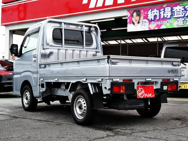 DAIHATSU HIJET TRUCK 4WD 2023 Image 31