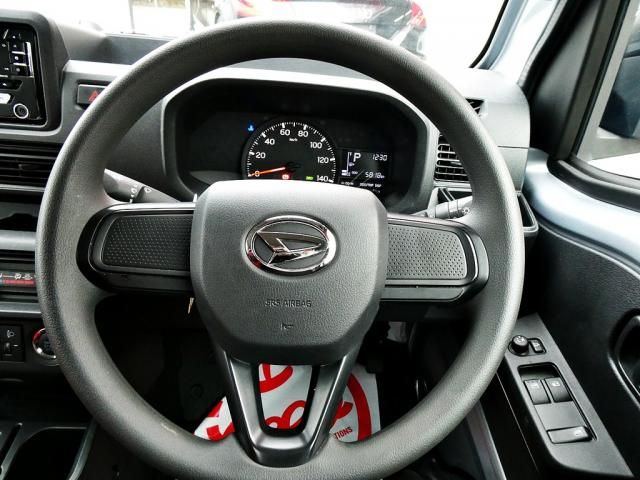 DAIHATSU HIJET TRUCK 4WD 2023 Image 31