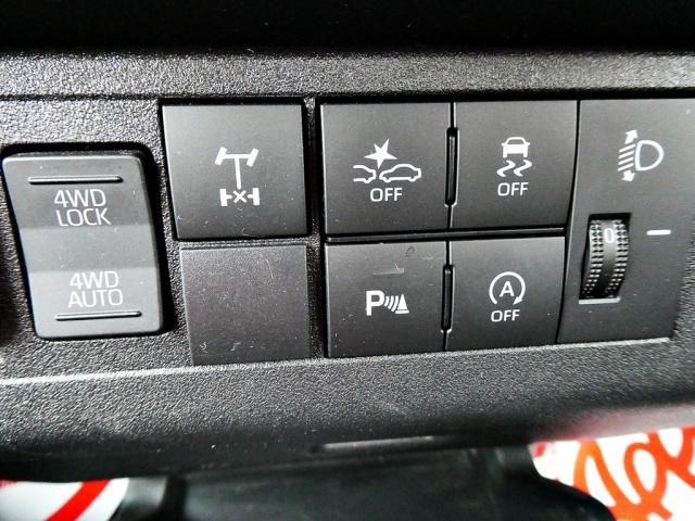 DAIHATSU HIJET TRUCK 4WD 2023 Image 31