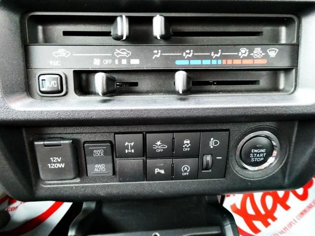 DAIHATSU HIJET TRUCK 4WD 2023 Image 31