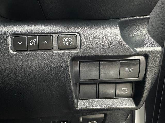 TOYOTA LEXUS IS300H 2022 Image 31
