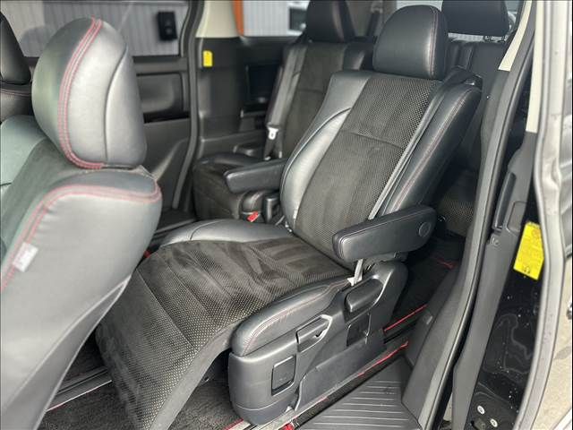 TOYOTA VELLFIRE 2014 Image 31