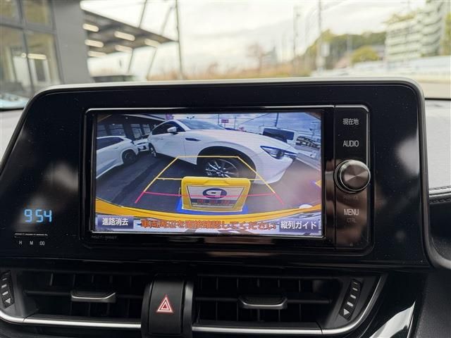 TOYOTA C-HR 2017 Image 31