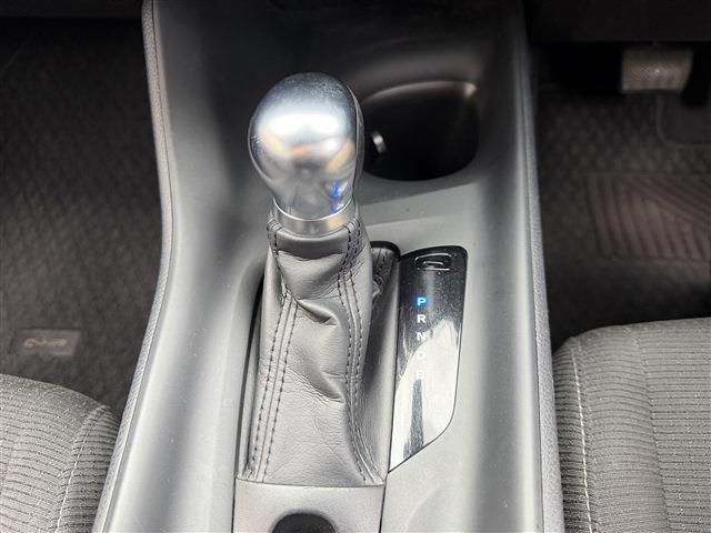 TOYOTA C-HR 2017 Image 31