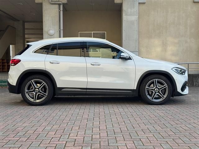 MERCEDES BENZ GLA CL 2022 Image 31