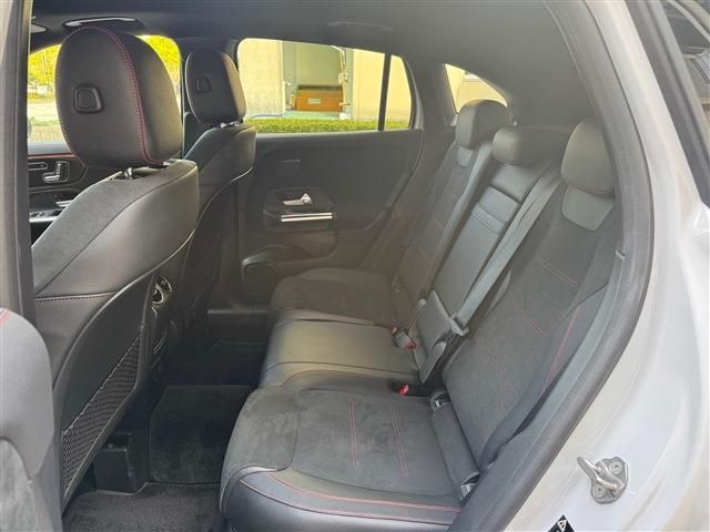 MERCEDES BENZ GLA CL 2022 Image 31