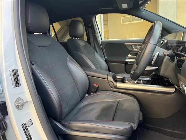 MERCEDES BENZ GLA CL 2022 Image 31