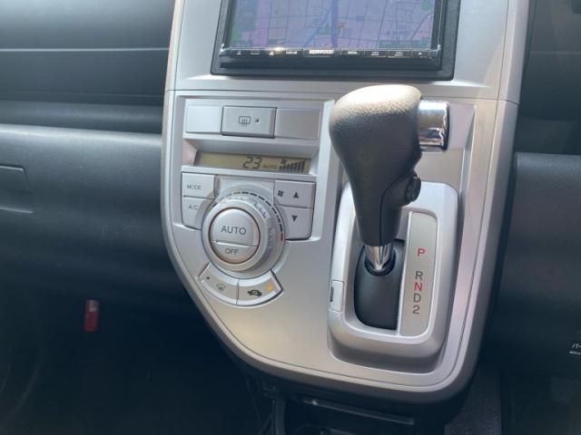 HONDA ZEST SPARK 2009 Image 31