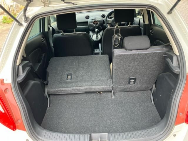 MAZDA DEMIO 2009 Image 31