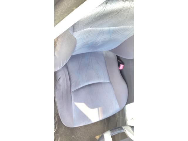 TOYOTA PRIUS ALPHA 2012 Image 31