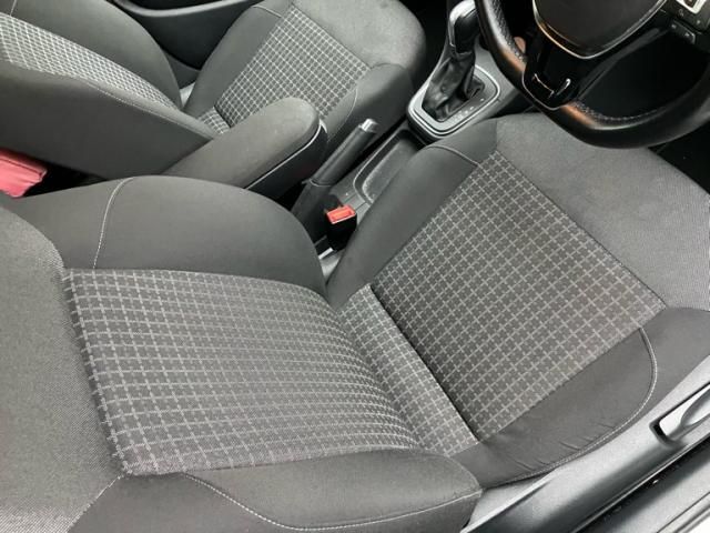 VOLKSWAGEN POLO 2014 Image 31