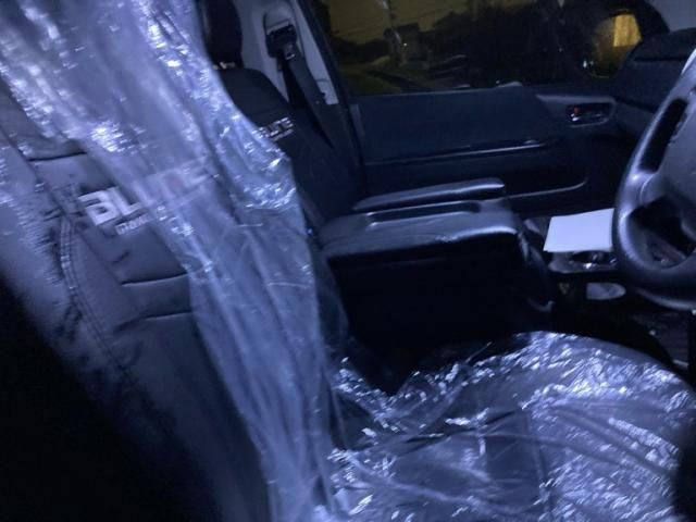 TOYOTA HIACE VAN 2WD 2017 Image 31