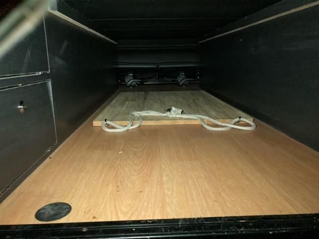 TOYOTA HIACE VAN 2WD 2017 Image 31