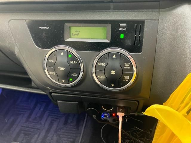 TOYOTA REGIUSACE VAN 2WD 2013 Image 31