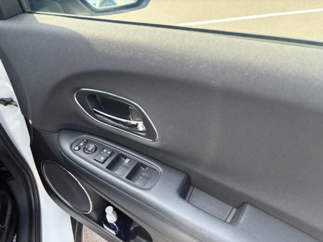 HONDA VEZEL 2019 Image 31