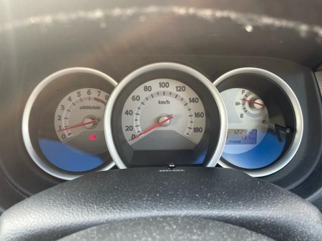 NISSAN TIIDA 2009 Image 31