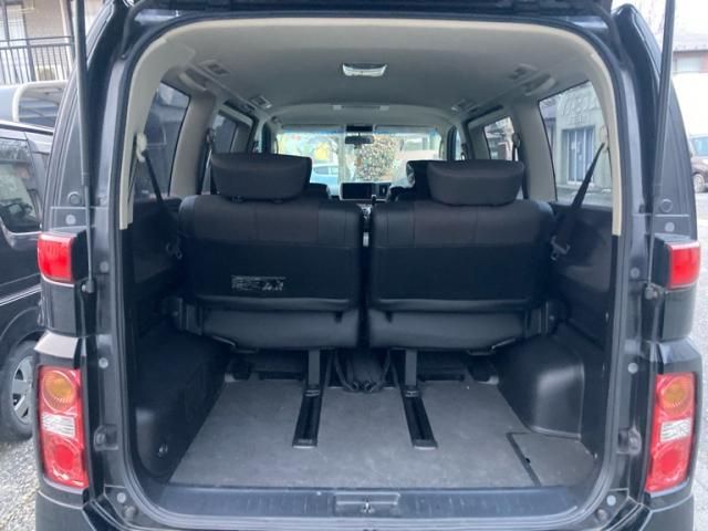 NISSAN ELGRAND 2007 Image 31