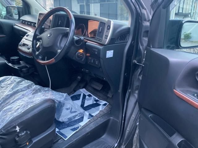 NISSAN ELGRAND 2007 Image 31